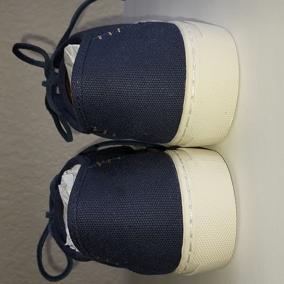 Frye - Brand new Justin Low Lace sneaker size 10 - NWOT in box - Picture 4 of 7